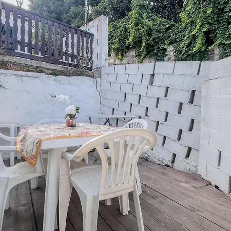 2 Vista Mare Parking *